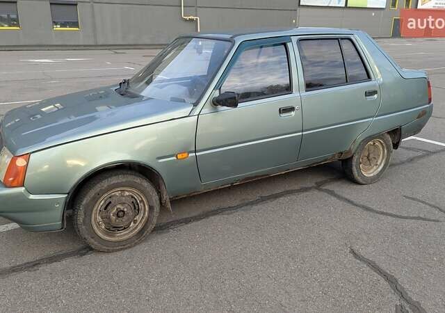 Зелений ЗАЗ 1103 Славута, об'ємом двигуна 1.2 л та пробігом 160 тис. км за 1200 $, фото 3 на Automoto.ua