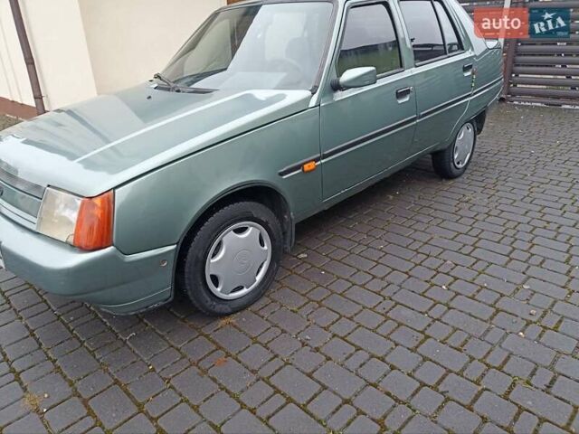 Зеленый ЗАЗ 1103 Славута, объемом двигателя 1.3 л и пробегом 200 тыс. км за 1600 $, фото 1 на Automoto.ua