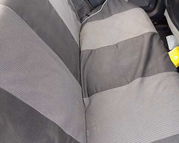 Зеленый ЗАЗ 1103 Славута, объемом двигателя 1.2 л и пробегом 200 тыс. км за 1150 $, фото 4 на Automoto.ua