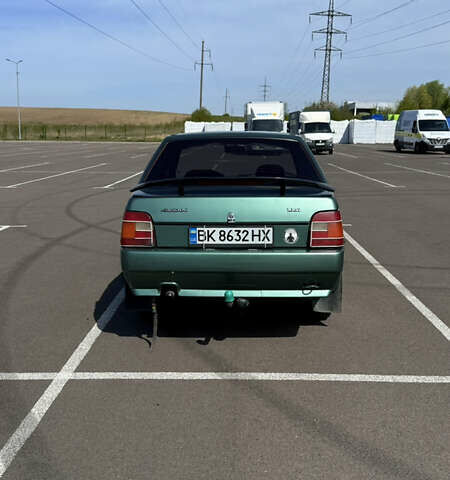 Зеленый ЗАЗ 1103 Славута, объемом двигателя 1.3 л и пробегом 100 тыс. км за 1400 $, фото 4 на Automoto.ua