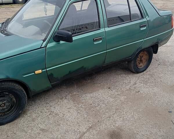 Зеленый ЗАЗ 1103 Славута, объемом двигателя 1.2 л и пробегом 200 тыс. км за 1150 $, фото 1 на Automoto.ua