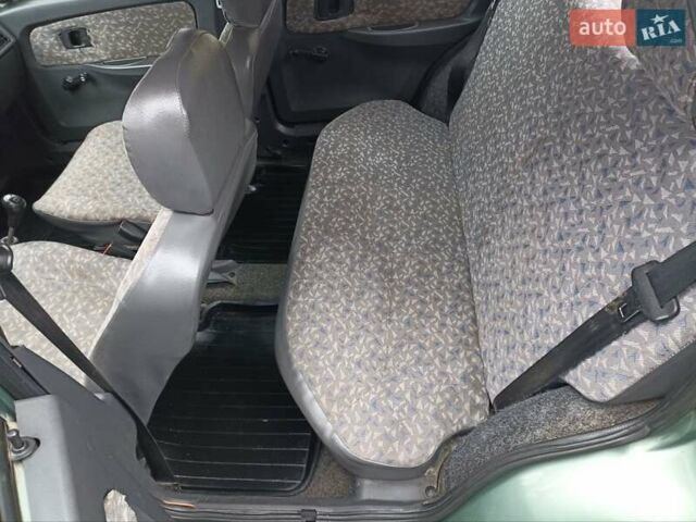 Зелений ЗАЗ 1103 Славута, об'ємом двигуна 1.3 л та пробігом 300 тис. км за 1650 $, фото 19 на Automoto.ua