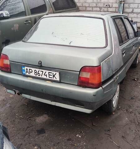 Зеленый ЗАЗ 1103 Славута, объемом двигателя 1.2 л и пробегом 200 тыс. км за 899 $, фото 4 на Automoto.ua