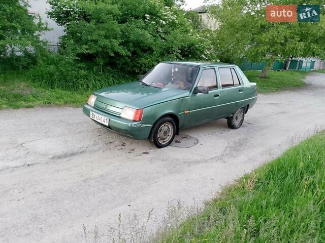 Зелений ЗАЗ 1103 Славута, об'ємом двигуна 1.3 л та пробігом 200 тис. км за 450 $, фото 9 на Automoto.ua