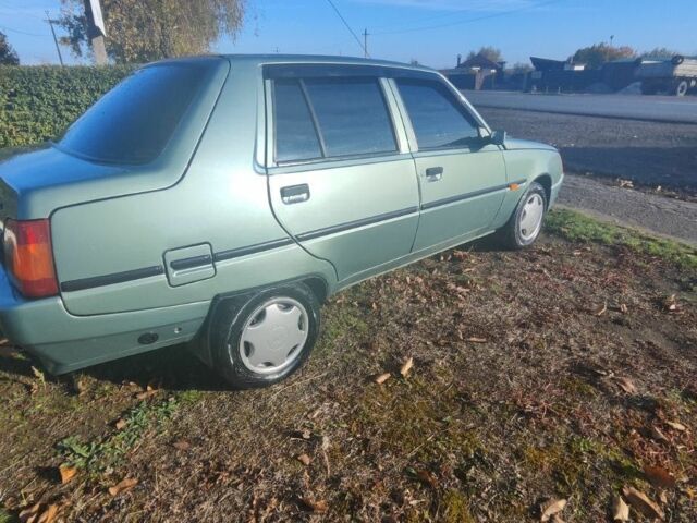 Зеленый ЗАЗ 1103 Славута, объемом двигателя 1.2 л и пробегом 160 тыс. км за 1500 $, фото 1 на Automoto.ua