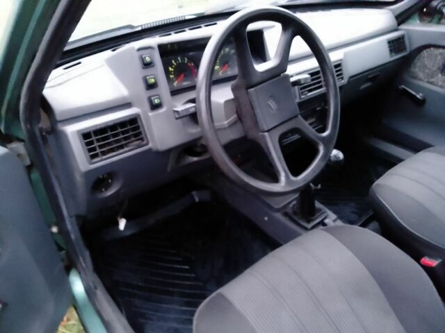 Зеленый ЗАЗ 1103 Славута, объемом двигателя 1.3 л и пробегом 160 тыс. км за 700 $, фото 6 на Automoto.ua