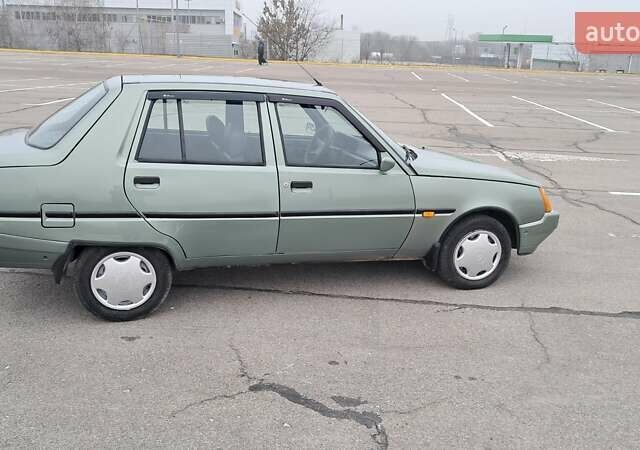 Зеленый ЗАЗ 1103 Славута, объемом двигателя 1.3 л и пробегом 24 тыс. км за 2150 $, фото 1 на Automoto.ua