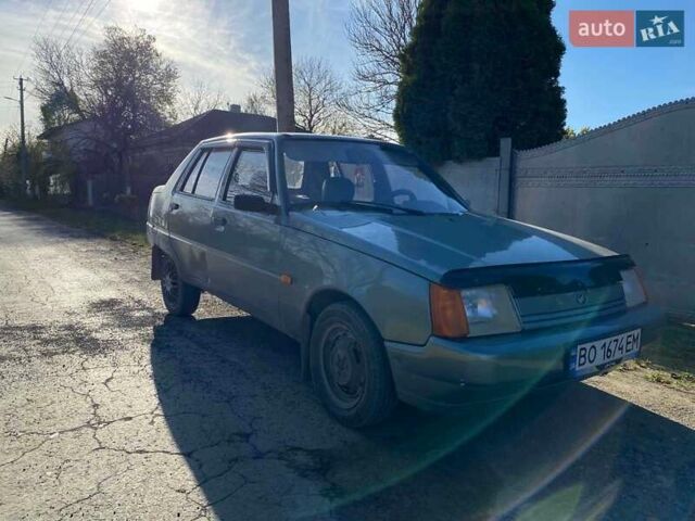 Зеленый ЗАЗ 1103 Славута, объемом двигателя 1.3 л и пробегом 70 тыс. км за 1300 $, фото 3 на Automoto.ua