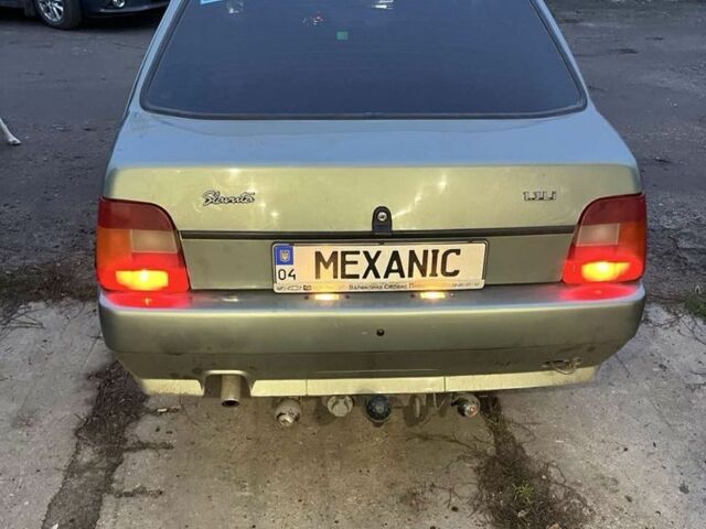 Зелений ЗАЗ 1103 Славута, об'ємом двигуна 1.3 л та пробігом 67 тис. км за 593 $, фото 6 на Automoto.ua