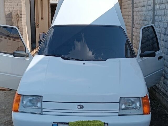 Белый ЗАЗ 1105 Дана, объемом двигателя 0 л и пробегом 200 тыс. км за 2100 $, фото 5 на Automoto.ua
