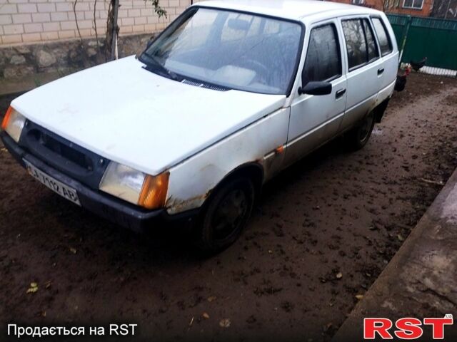 Белый ЗАЗ 1105 Дана, объемом двигателя 12 л и пробегом 92 тыс. км за 550 $, фото 1 на Automoto.ua