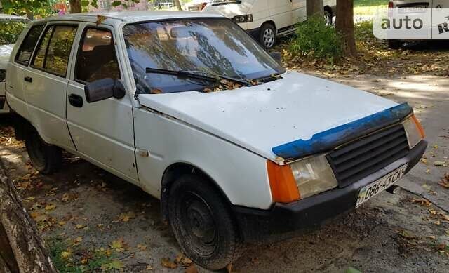 Білий ЗАЗ 1105 Дана, об'ємом двигуна 1.1 л та пробігом 100 тис. км за 400 $, фото 13 на Automoto.ua