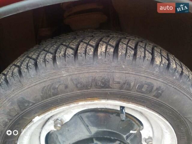 Красный ЗАЗ 1105 Дана, объемом двигателя 1.1 л и пробегом 100 тыс. км за 844 $, фото 4 на Automoto.ua