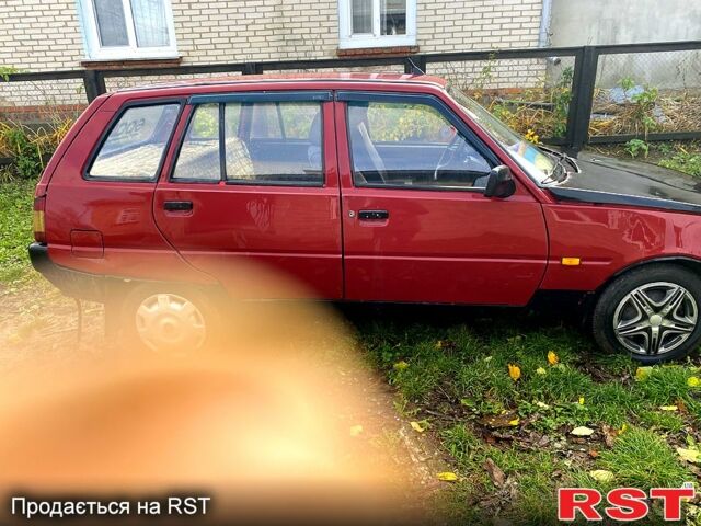 Красный ЗАЗ 1105 Дана, объемом двигателя 1.3 л и пробегом 0 тыс. км за 600 $, фото 4 на Automoto.ua