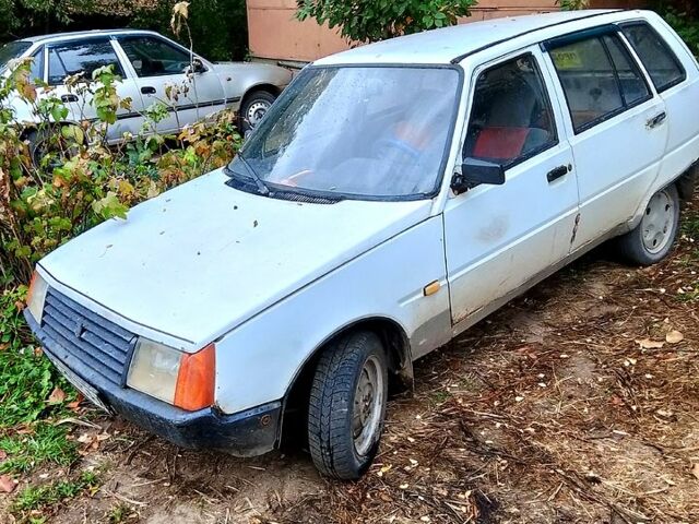 ЗАЗ 1105 Дана, объемом двигателя 1.1 л и пробегом 200 тыс. км за 500 $, фото 2 на Automoto.ua