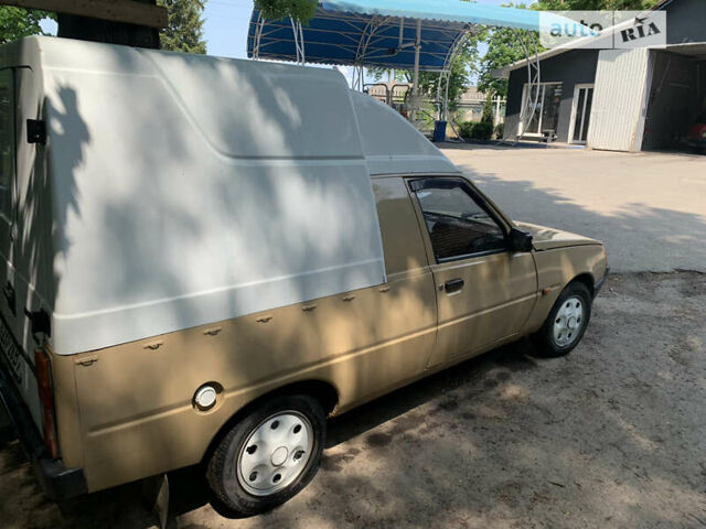 ЗАЗ 1105 Дана, об'ємом двигуна 1.1 л та пробігом 400 тис. км за 887 $, фото 3 на Automoto.ua