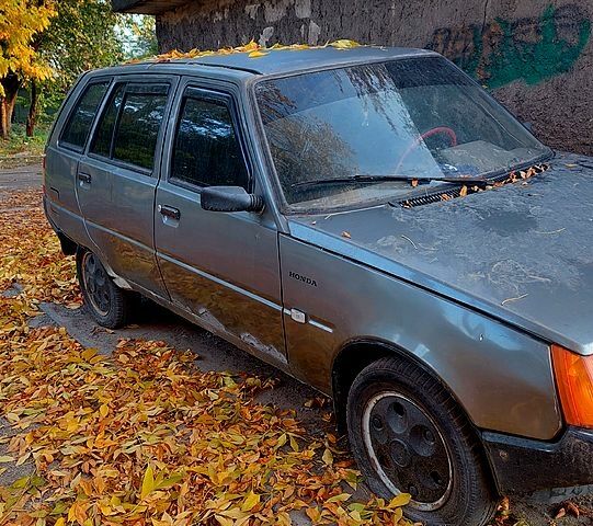 Сірий ЗАЗ 1105 Дана, об'ємом двигуна 1.3 л та пробігом 111 тис. км за 600 $, фото 1 на Automoto.ua