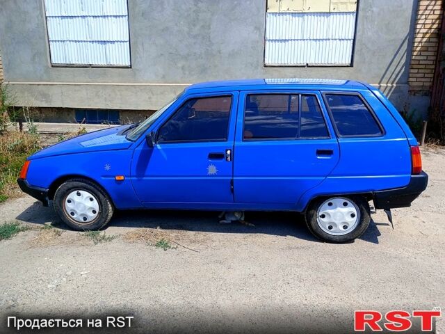 Синій ЗАЗ 1105 Дана, об'ємом двигуна 1.1 л та пробігом 142 тис. км за 800 $, фото 5 на Automoto.ua