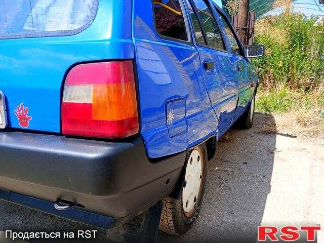 Синій ЗАЗ 1105 Дана, об'ємом двигуна 1.1 л та пробігом 142 тис. км за 800 $, фото 2 на Automoto.ua