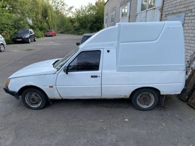 Белый ЗАЗ 1105, объемом двигателя 1.2 л и пробегом 220 тыс. км за 939 $, фото 1 на Automoto.ua