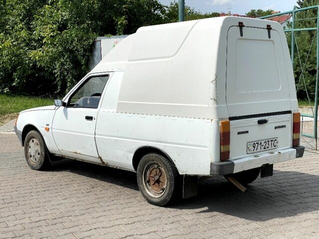 Белый ЗАЗ 1105, объемом двигателя 1.2 л и пробегом 163 тыс. км за 1100 $, фото 3 на Automoto.ua