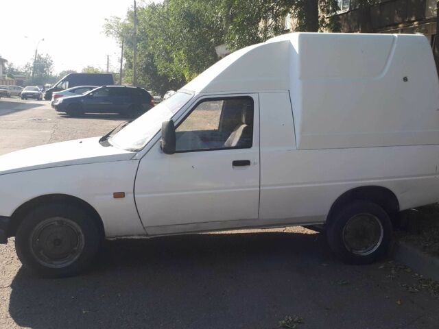 Белый ЗАЗ 1105, объемом двигателя 0 л и пробегом 100 тыс. км за 36000 $, фото 1 на Automoto.ua