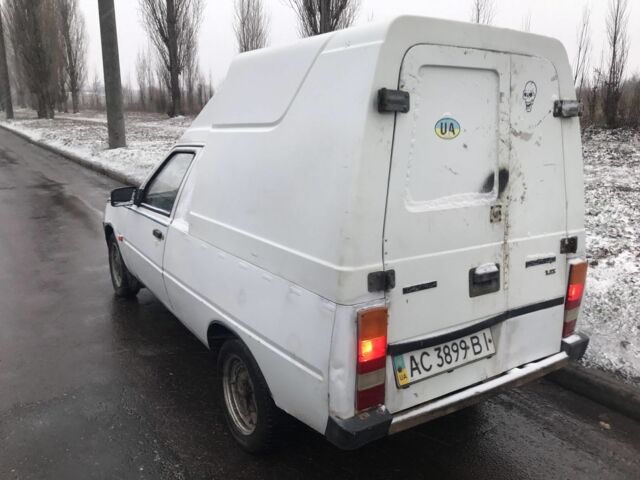 Белый ЗАЗ 1105, объемом двигателя 1.2 л и пробегом 100 тыс. км за 800 $, фото 4 на Automoto.ua