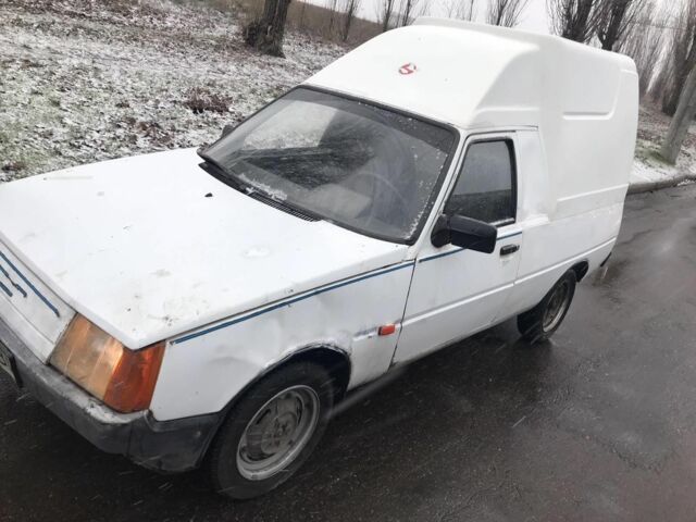 Белый ЗАЗ 1105, объемом двигателя 1.2 л и пробегом 100 тыс. км за 800 $, фото 2 на Automoto.ua