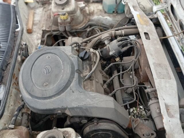 Білий ЗАЗ 1105, об'ємом двигуна 1 л та пробігом 161 тис. км за 971 $, фото 5 на Automoto.ua