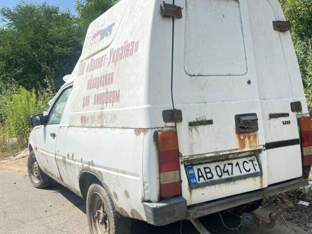Белый ЗАЗ 1105, объемом двигателя 1.2 л и пробегом 120 тыс. км за 550 $, фото 3 на Automoto.ua