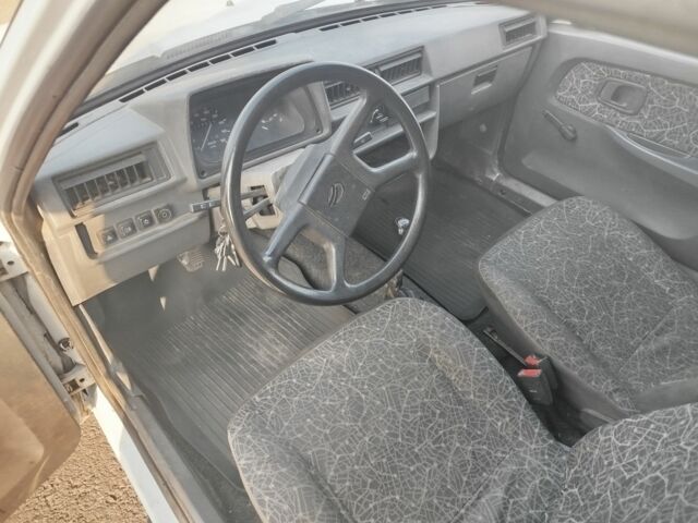 Белый ЗАЗ 1105, объемом двигателя 0 л и пробегом 200 тыс. км за 1600 $, фото 4 на Automoto.ua