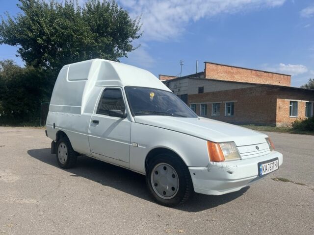 Белый ЗАЗ 1105, объемом двигателя 1.3 л и пробегом 197 тыс. км за 1500 $, фото 3 на Automoto.ua
