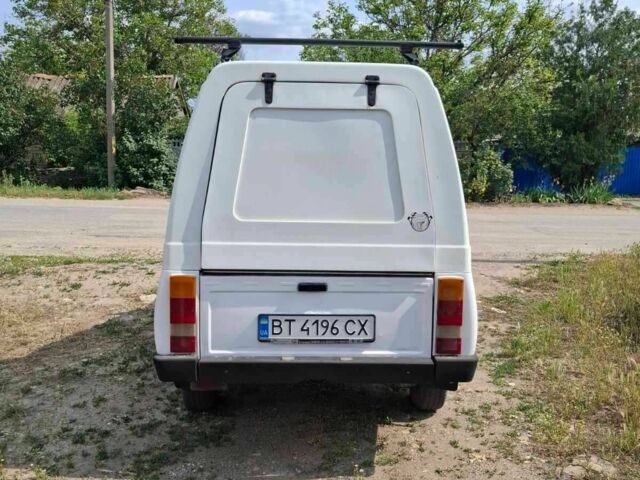 Белый ЗАЗ 1105, объемом двигателя 1.3 л и пробегом 170 тыс. км за 1100 $, фото 2 на Automoto.ua