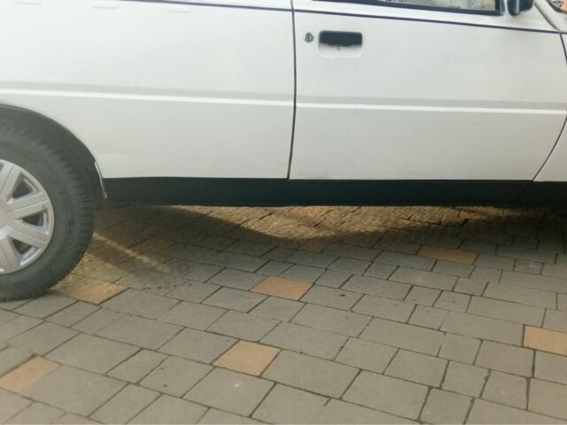 Білий ЗАЗ 110557, об'ємом двигуна 1.2 л та пробігом 250 тис. км за 650 $, фото 4 на Automoto.ua