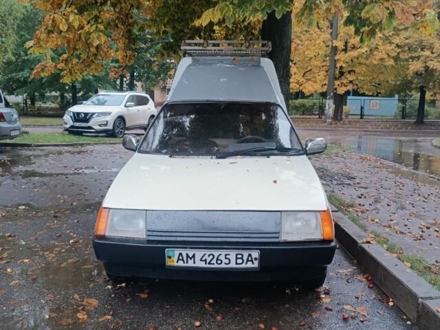 Белый ЗАЗ 110557, объемом двигателя 1.2 л и пробегом 10 тыс. км за 1200 $, фото 5 на Automoto.ua