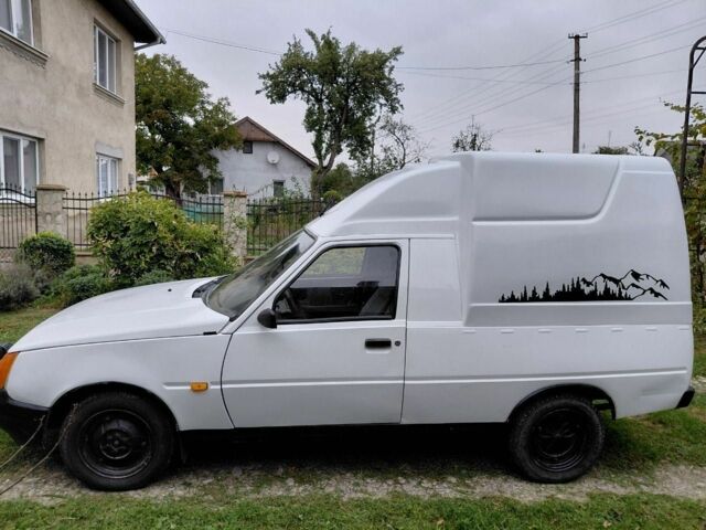 Білий ЗАЗ 110558, об'ємом двигуна 1.2 л та пробігом 200 тис. км за 1205 $, фото 1 на Automoto.ua