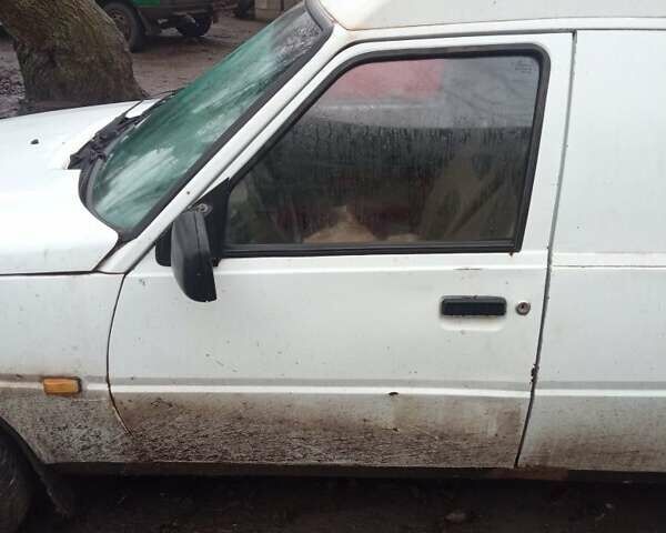 Белый ЗАЗ 110558, объемом двигателя 1.2 л и пробегом 200 тыс. км за 1300 $, фото 2 на Automoto.ua