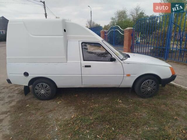 Белый ЗАЗ 110558, объемом двигателя 1.2 л и пробегом 100 тыс. км за 2400 $, фото 1 на Automoto.ua