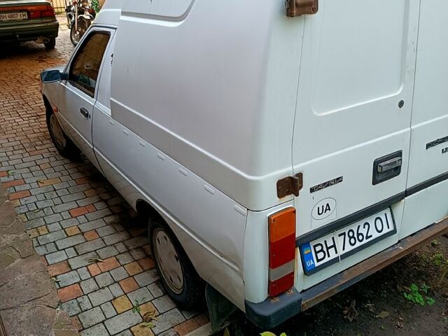 Белый ЗАЗ 110558, объемом двигателя 1.2 л и пробегом 250 тыс. км за 1500 $, фото 4 на Automoto.ua