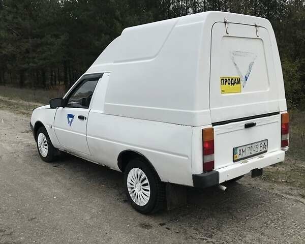 Білий ЗАЗ 110558, об'ємом двигуна 1.3 л та пробігом 100 тис. км за 750 $, фото 4 на Automoto.ua