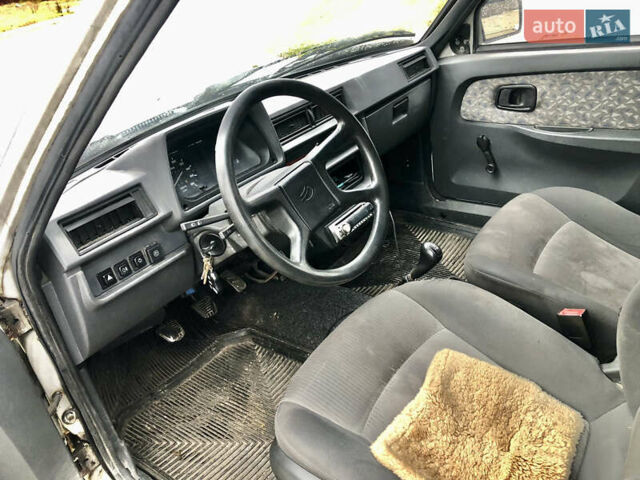 Белый ЗАЗ 110558, объемом двигателя 1.3 л и пробегом 328 тыс. км за 1250 $, фото 3 на Automoto.ua