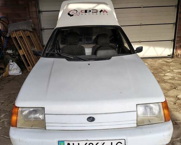 Белый ЗАЗ 110558, объемом двигателя 1.3 л и пробегом 205 тыс. км за 950 $, фото 5 на Automoto.ua