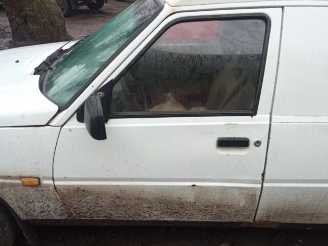 Белый ЗАЗ 110558, объемом двигателя 1.2 л и пробегом 200 тыс. км за 1300 $, фото 3 на Automoto.ua