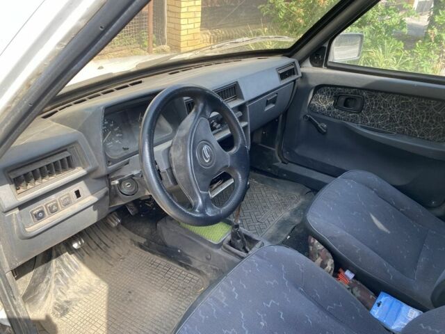 Белый ЗАЗ 110558, объемом двигателя 1.2 л и пробегом 270 тыс. км за 952 $, фото 5 на Automoto.ua