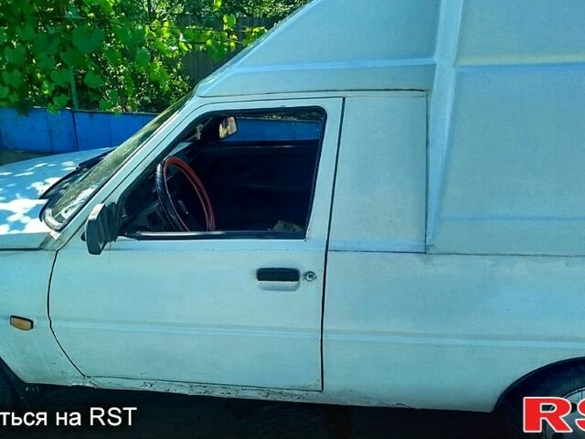 Белый ЗАЗ 110558, объемом двигателя 1.2 л и пробегом 200 тыс. км за 410 $, фото 3 на Automoto.ua