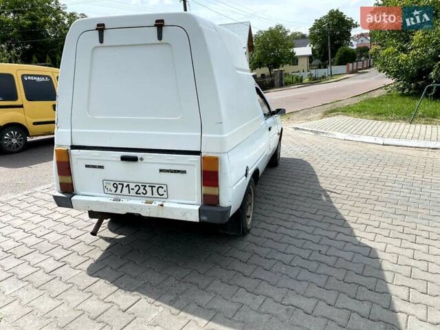 Белый ЗАЗ 110558, объемом двигателя 1.2 л и пробегом 163 тыс. км за 1100 $, фото 1 на Automoto.ua