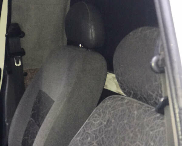 Білий ЗАЗ 110558, об'ємом двигуна 1.2 л та пробігом 173 тис. км за 844 $, фото 7 на Automoto.ua