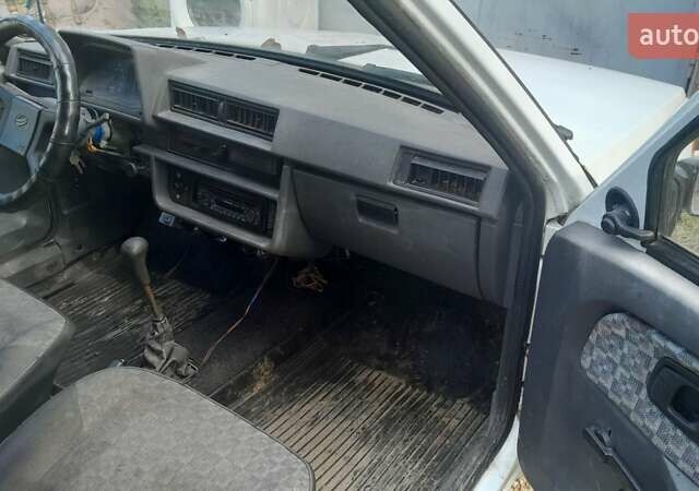 Белый ЗАЗ 110558, объемом двигателя 1.2 л и пробегом 131 тыс. км за 990 $, фото 4 на Automoto.ua