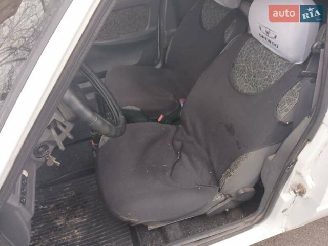 Белый ЗАЗ 110558, объемом двигателя 1.2 л и пробегом 145 тыс. км за 1100 $, фото 1 на Automoto.ua