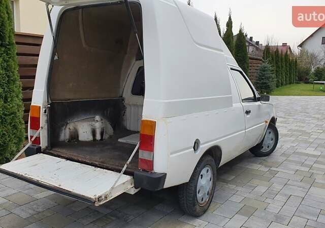 Білий ЗАЗ 110558, об'ємом двигуна 1.2 л та пробігом 170 тис. км за 1150 $, фото 5 на Automoto.ua